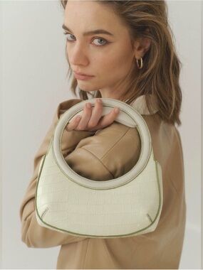 HANWEN NEW YORK Nino Crossbody Clutch Bag Croc-Embossed Calfskin Cream Olive